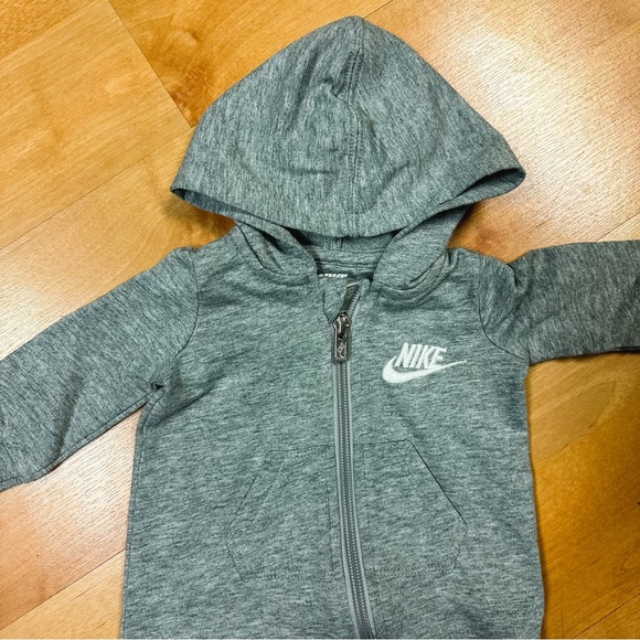 Nike Gray Zip Up Footless Hooded Tracksuit Unisex Baby Size 3M - Picture 3 of 7